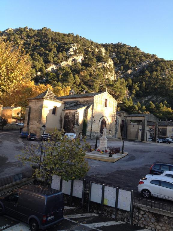 Gite Fa Mille Maison Bleu Robion en Luberon Bagian luar foto