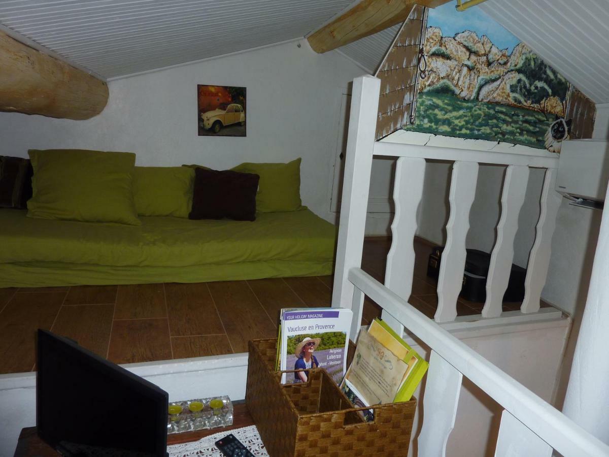 Gite Fa Mille Maison Bleu Robion en Luberon Bagian luar foto